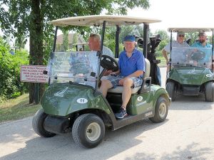 lh golf7 at the ready  ernie stefanson